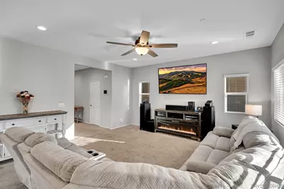  35552 Asturian Way, Fallbrook, CA 92028 - Photo 15