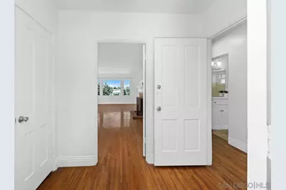  2417 Arista Ct, San Diego, CA 92103 - Photo 9