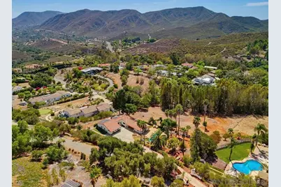  2450 Vista Lago Ter, Escondido, CA 92029 - Photo 59