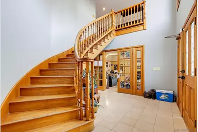  4515 Valley Ridge, View Park, CA 90008 - Photo 5