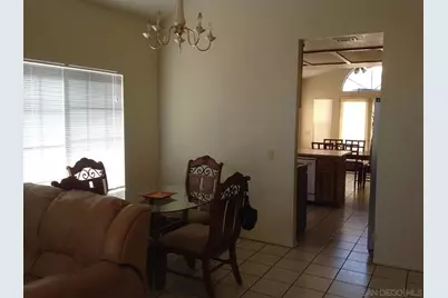  39653 Kilkare Circle, Murrieta, CA 92562 - Photo 5