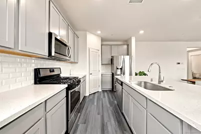  887 Brookdale Dr, Vista, CA 92081 - Photo 25