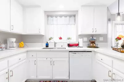  24643 Leafwood Dr, Murrieta, CA 92562 - Photo 9