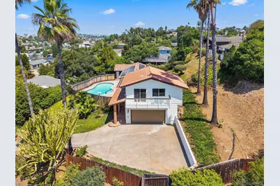  909 Donnan Place, Vista, CA 92084 - Photo 3