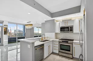 321 Tenth Ave, San Diego, CA 92101 - Photo 1