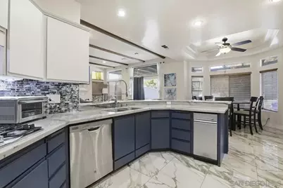  10405 White Birch Dr, San Diego, CA 92131 - Photo 17