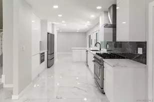 4826 Cannington Dr, San Diego, CA 92117 - Photo 11