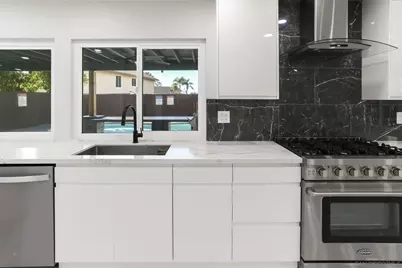  4826 Cannington Dr, San Diego, CA 92117 - Photo 13