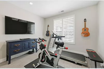  406 Glin Ct, Vista, CA 92081 - Photo 33