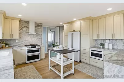  4468 Bermuda Avenue, San Diego, CA 92107 - Photo 11