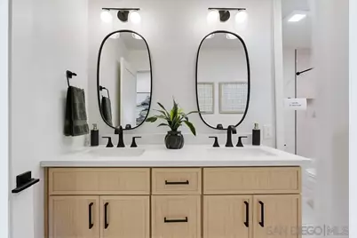  2003 Caminito Circulo Norte, La Jolla, CA 92037 - Photo 37