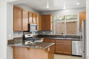 10034 Leavesly Trail, Santee, CA 92071 - Photo 9