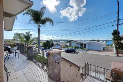  2935 Lloyd St, San Diego, CA 92117 - Photo 3