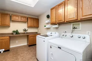 2935 Lloyd St, San Diego, CA 92117 - Photo 17