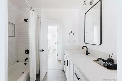  3805 Atascadero Dr, San Diego, CA 92107 - Photo 21