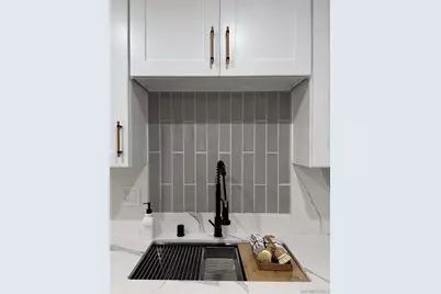  9929 Erma Rd #102, San Diego, CA 92131 - Photo 7