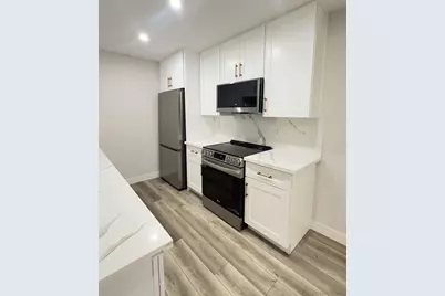  9929 Erma Rd #102, San Diego, CA 92131 - Photo 11