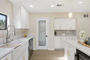 2564 Navarra Dr, Carlsbad, CA 92009 - Photo 9