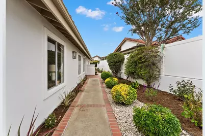  4695 Adra Way, Oceanside, CA 92056 - Photo 3