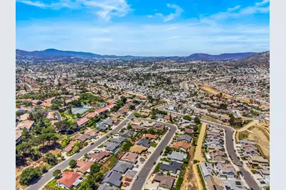  1261 La Mirada Ave, Escondido, CA 92026 - Photo 33
