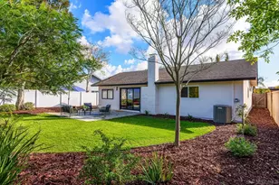 3036 Driscoll Dr, San Diego, CA 92117 - Photo 17