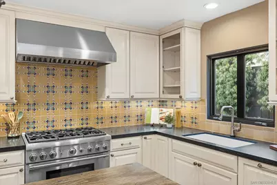  4668 E Talmadge Drive, San Diego, CA 92116 - Photo 19