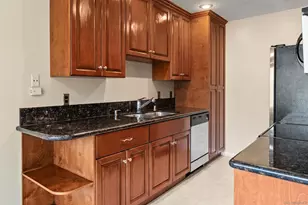 8561 Villa La Jolla Dr, La Jolla, CA 92037 - Photo 7