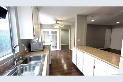  3142 Midway Dr #B112, San Diego, CA 92110 - Photo 3