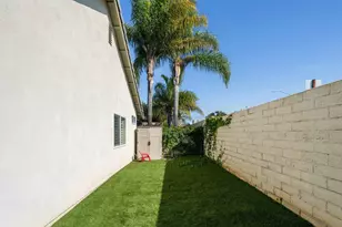 1237 Chambord Ct, Oceanside, CA 92054 - Photo 5
