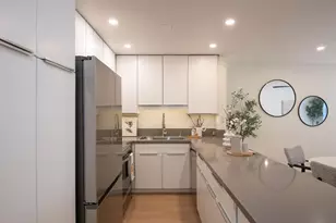 1885 Diamond St, San Diego, CA 92109 - Photo 9