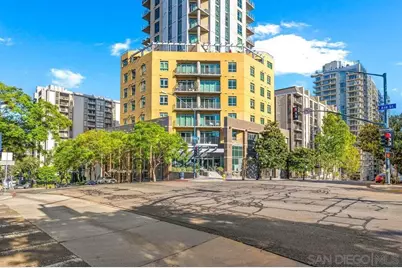  801 Ash St #402, San Diego, CA 92101 - Photo 3