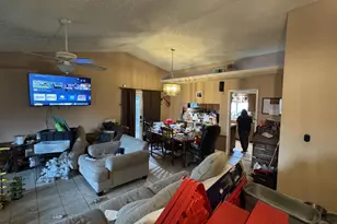 3642 W Redlands Ave, Fresno, CA 93722 - Photo 3