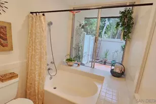 2412 Altisma Way, Carlsbad, CA 92009 - Photo 25