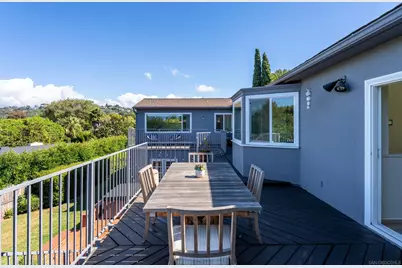  7850 Roseland Dr, La Jolla, CA 92037 - Photo 17