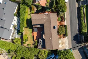 7850 Roseland Dr, La Jolla, CA 92037 - Photo 39