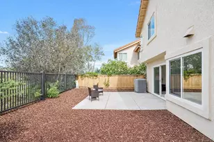 10734 Chinon Cir, San Diego, CA 92126 - Photo 3