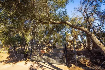  255 Hillside Place, El Cajon, CA 92021 - Photo 31