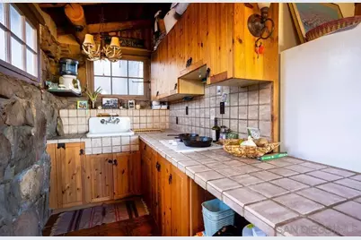  255 Hillside Place, El Cajon, CA 92021 - Photo 53