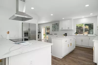  4566 Hancock Cir, Oceanside, CA 92056 - Photo 5