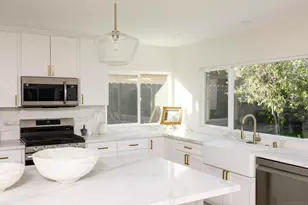 8686 Perseus Rd, San Diego, CA 92126 - Photo 13