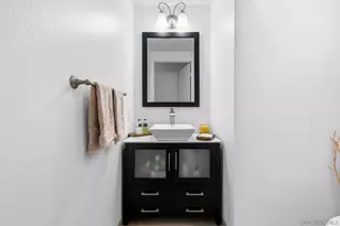 551 Laguna, Carlsbad, CA 92008 - Photo 43