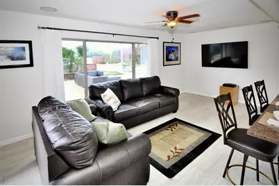  1400 Darwin Dr, Oceanside, CA 92056 - Photo 7