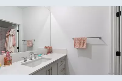  15681 Rennyson Way, San Diego, CA 92127 - Photo 21