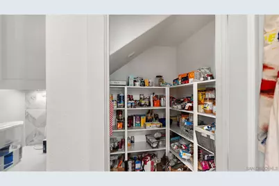  15681 Rennyson Way, San Diego, CA 92127 - Photo 7