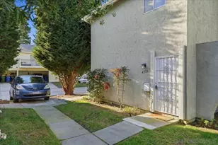 4226 Camino Ticino, San Diego, CA 92122 - Photo 21