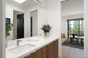 8751 Glenwick Ln, La Jolla, CA 92037 - Photo 31