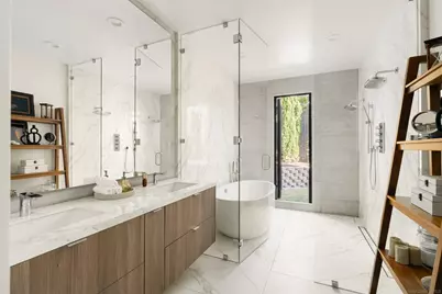  8751 Glenwick Ln, La Jolla, CA 92037 - Photo 21