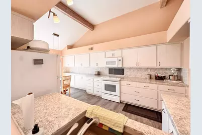  8585 Via Mallorca #4, La Jolla, CA 92037 - Photo 11