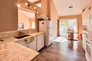 8585 Via Mallorca, La Jolla, CA 92037 - Photo 7