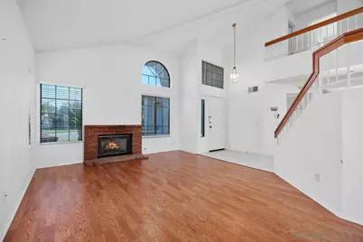  5070 Chalet Dr, Oceanside, CA 92057 - Photo 5